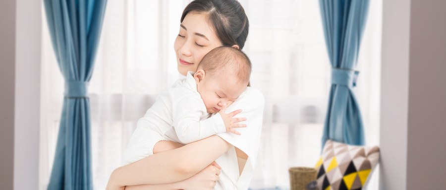 孕中期平躺睡觉会导致胎儿窒息吗？为什么？